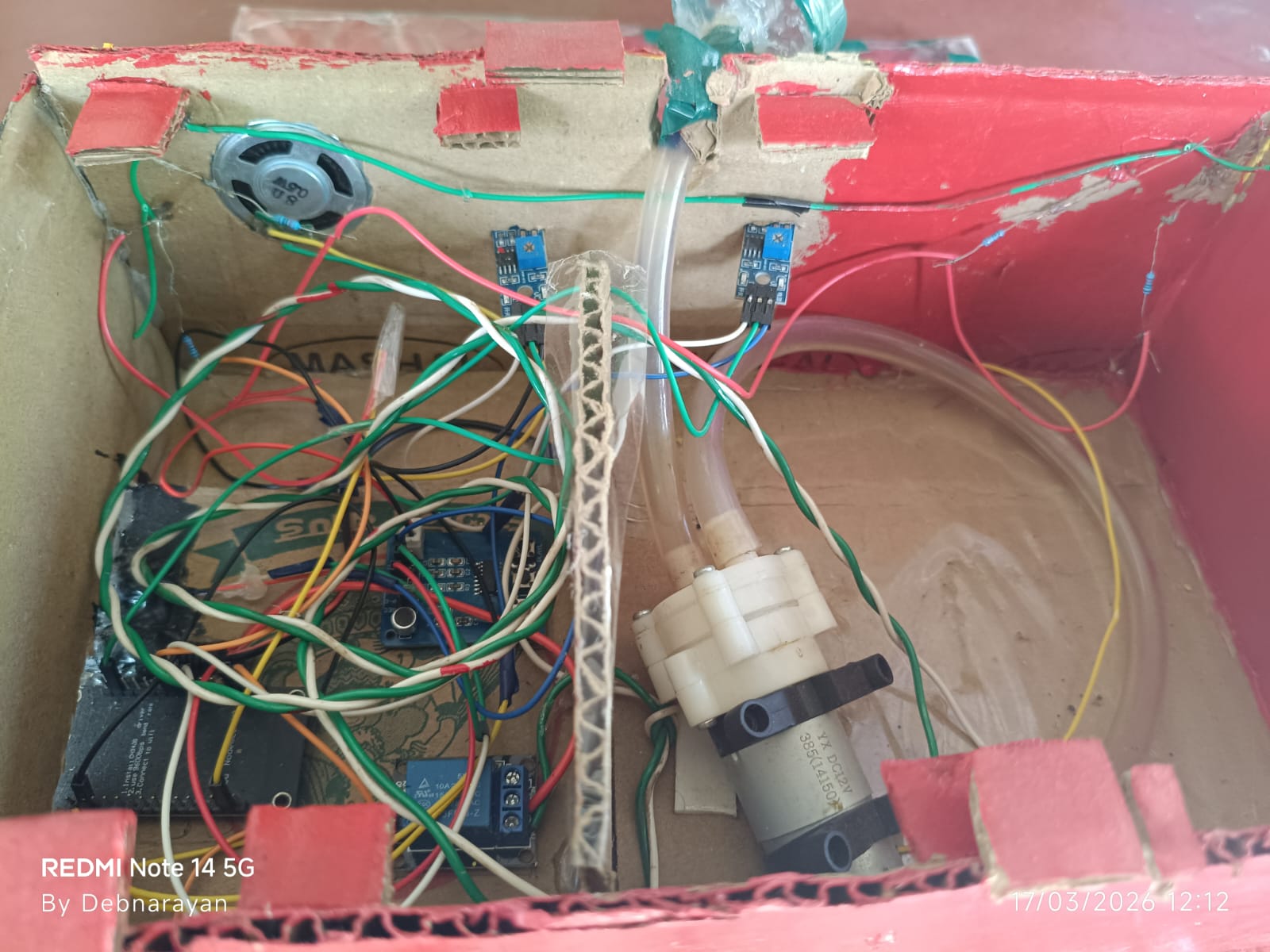 Automatic fire detector model from front